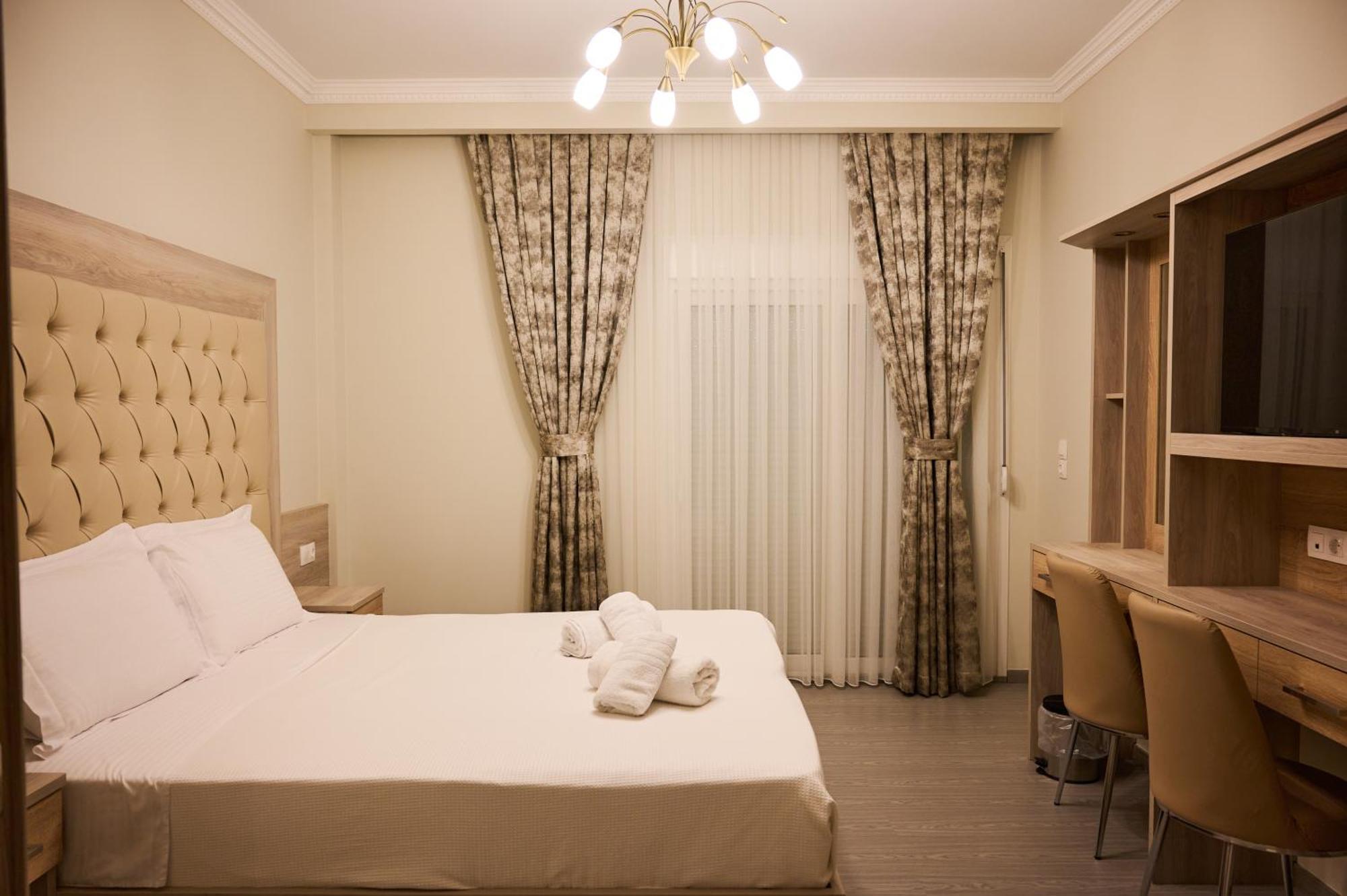 Famissi Suites 1 Καλαμπάκα Εξωτερικό φωτογραφία